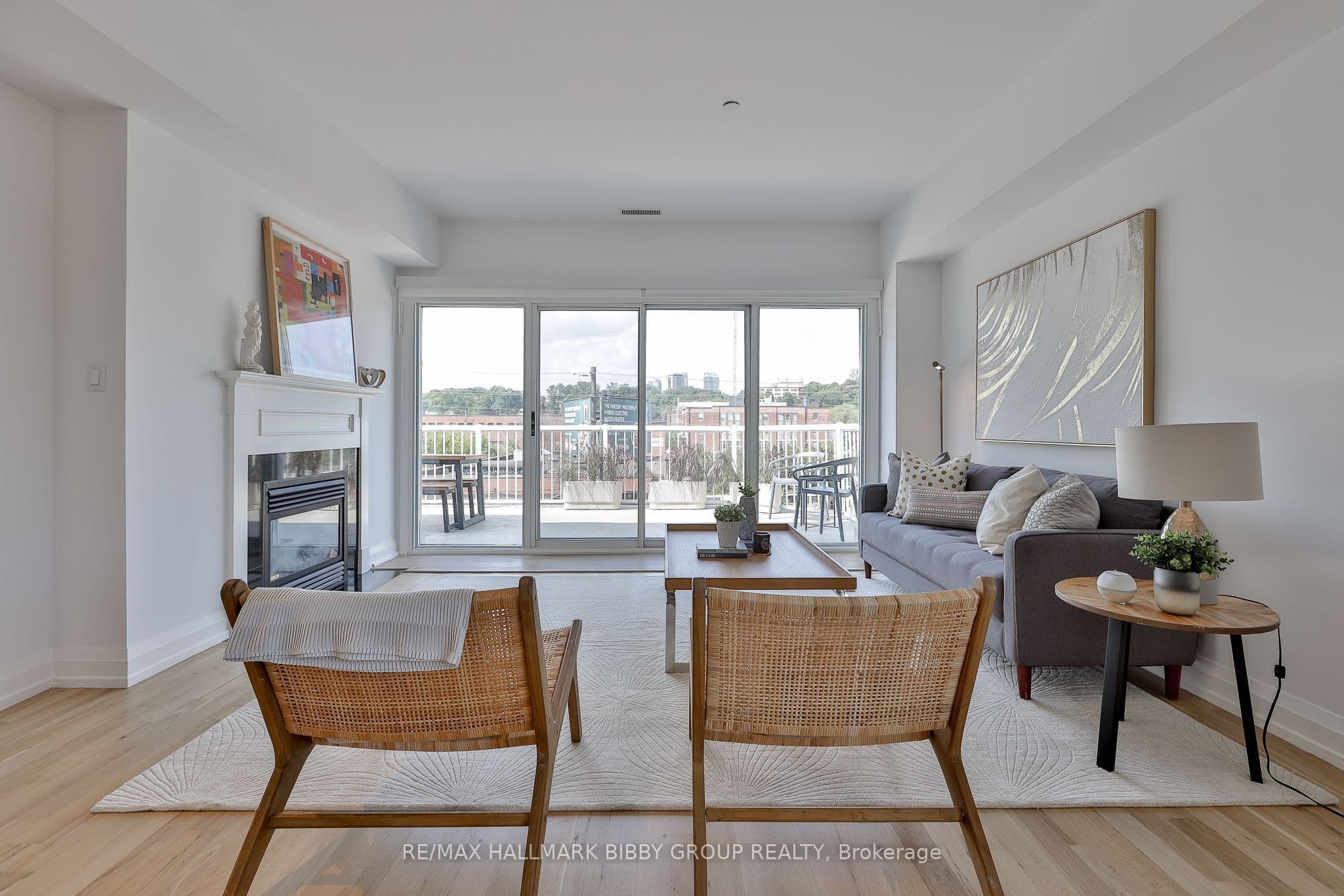 473 Dupont Street 7, Toronto, ON M6G 1Y6