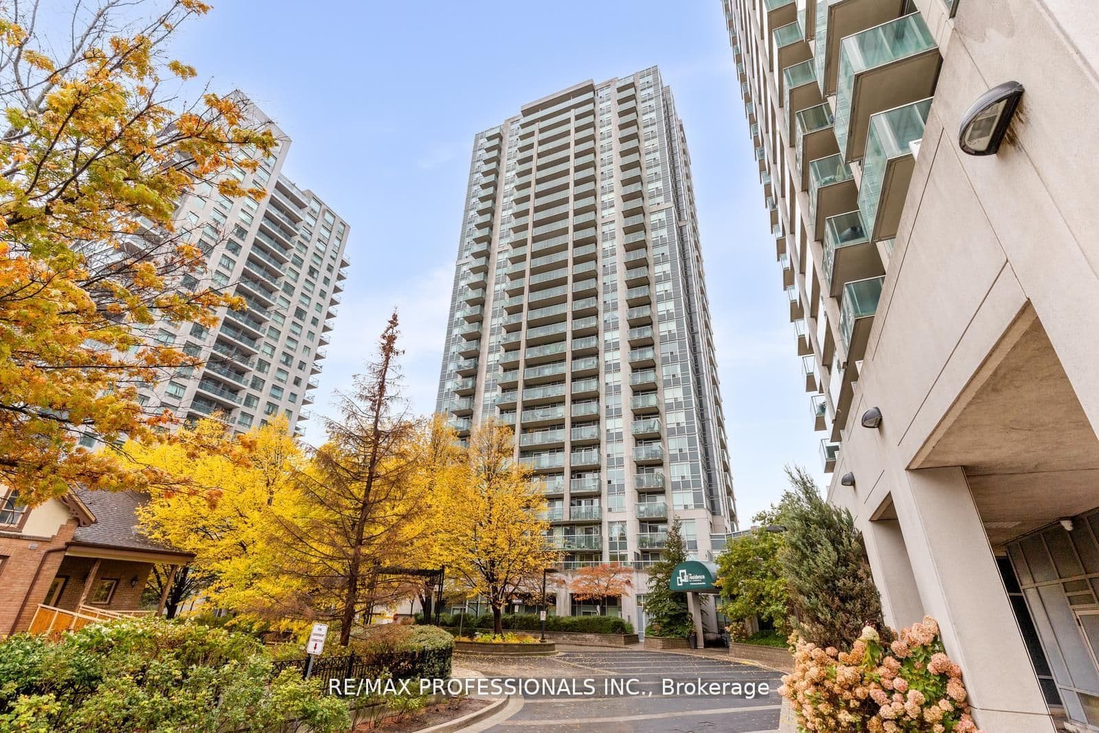 18 Harrison Garden Boulevard 706, Toronto, ON M2N 7J7