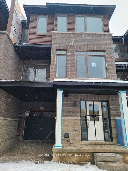61 Soho Street 121, Hamilton, ON L8J 2R5