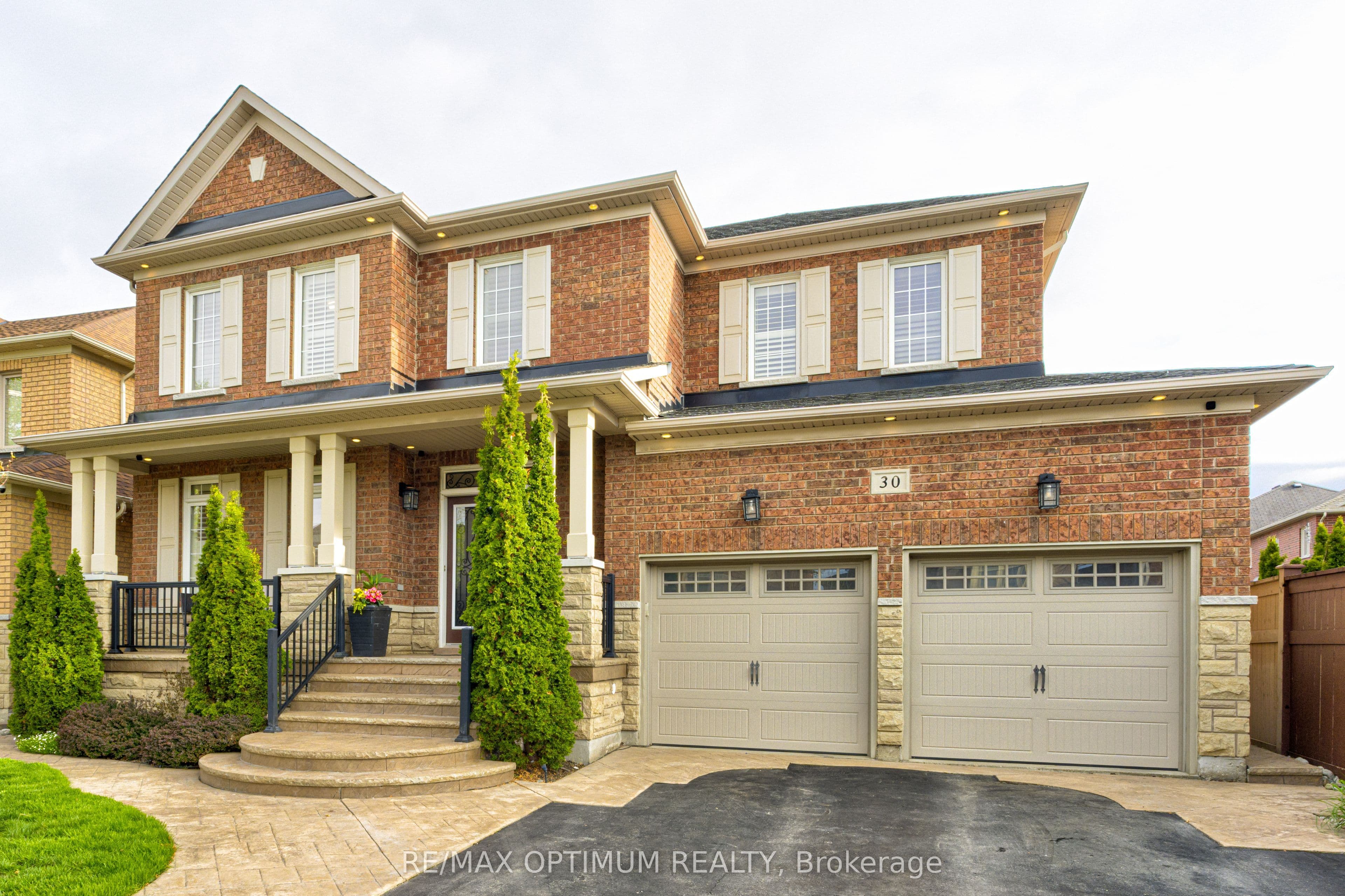 30 Sorbonne Drive, Brampton, ON L6P 1Z3