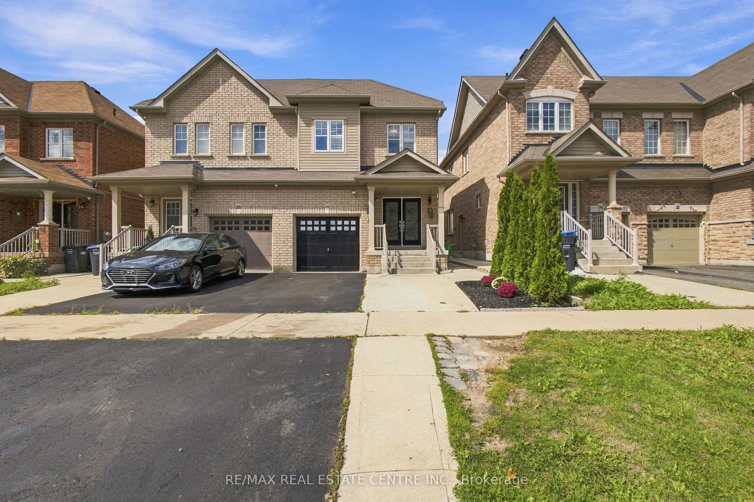 28 Banbridge Crescent, Brampton, ON L6X 0Y3