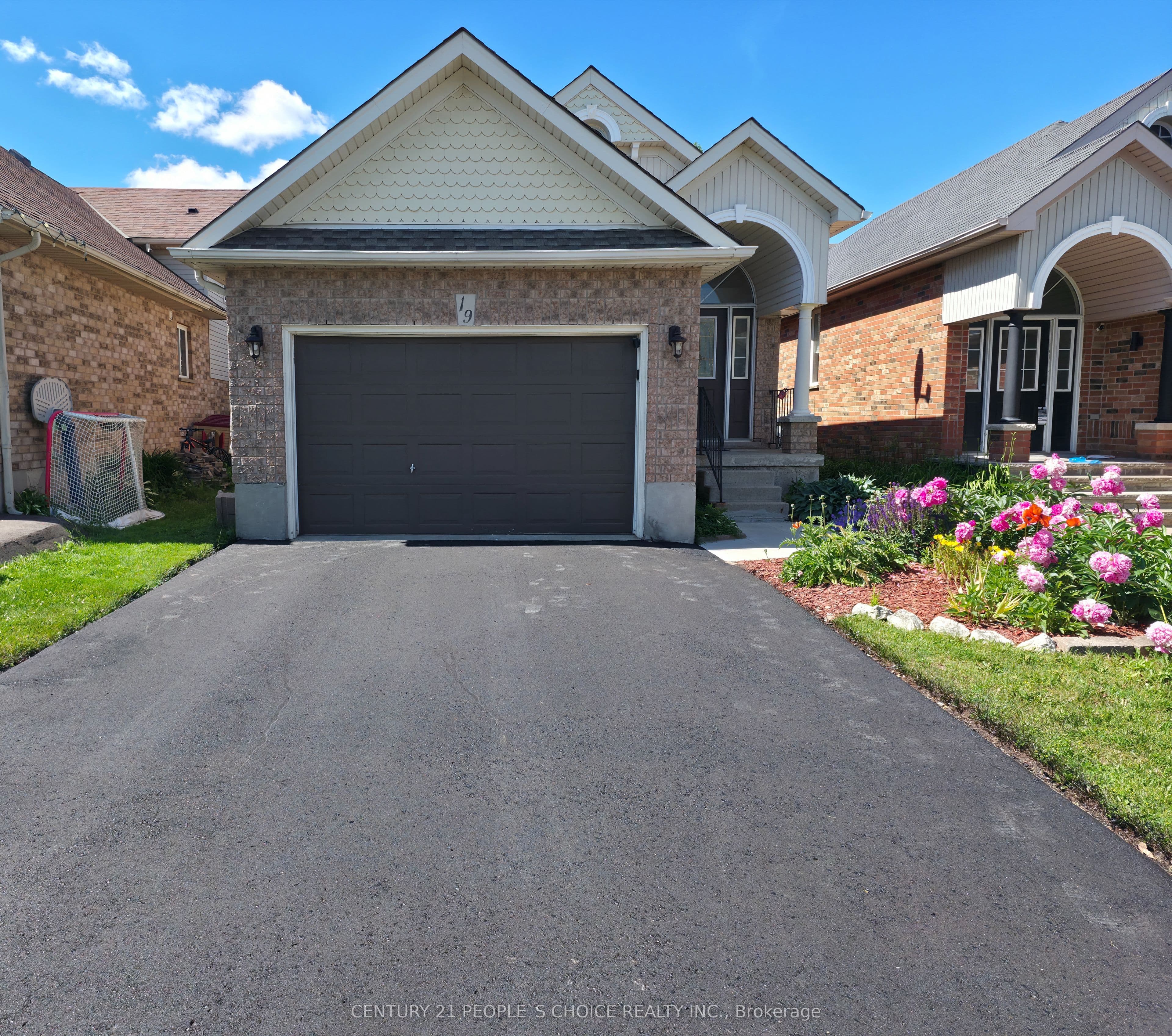 19 Mckitrick Drive, Orangeville, ON L9W 5C2