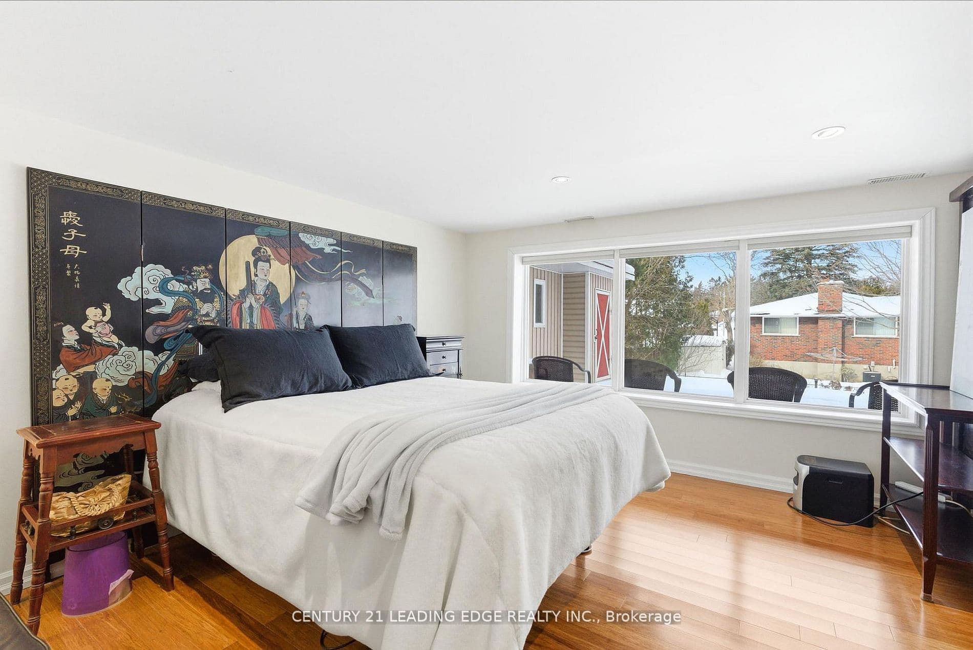 581 Arnhem Drive, Oshawa, ON L1G 2J7