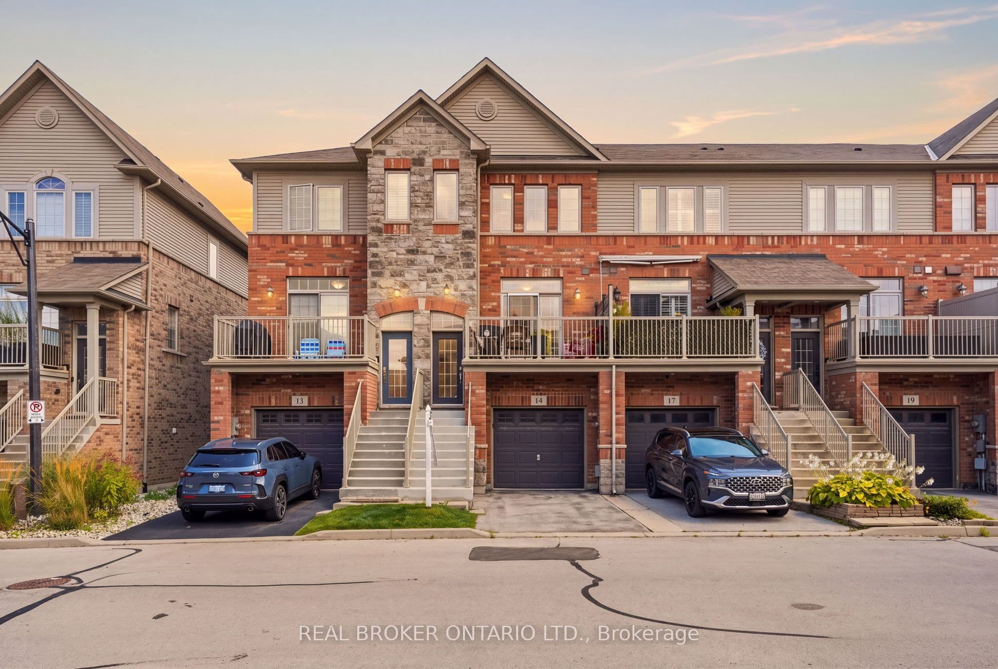 541 Winston Road 15, Grimsby, ON L3M 0C5