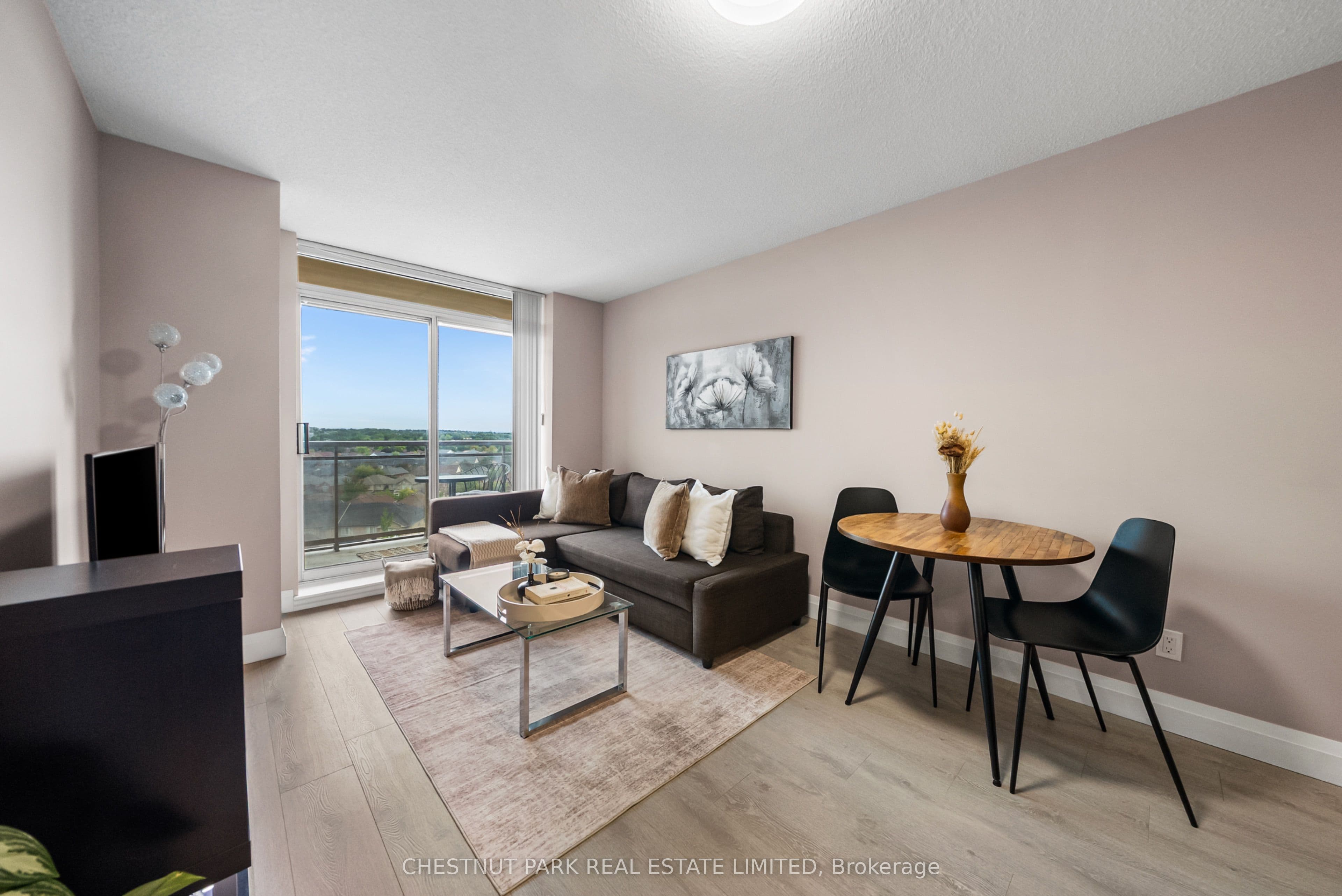 73 King William Crescent 701, Richmond Hill, ON L4B 0C2
