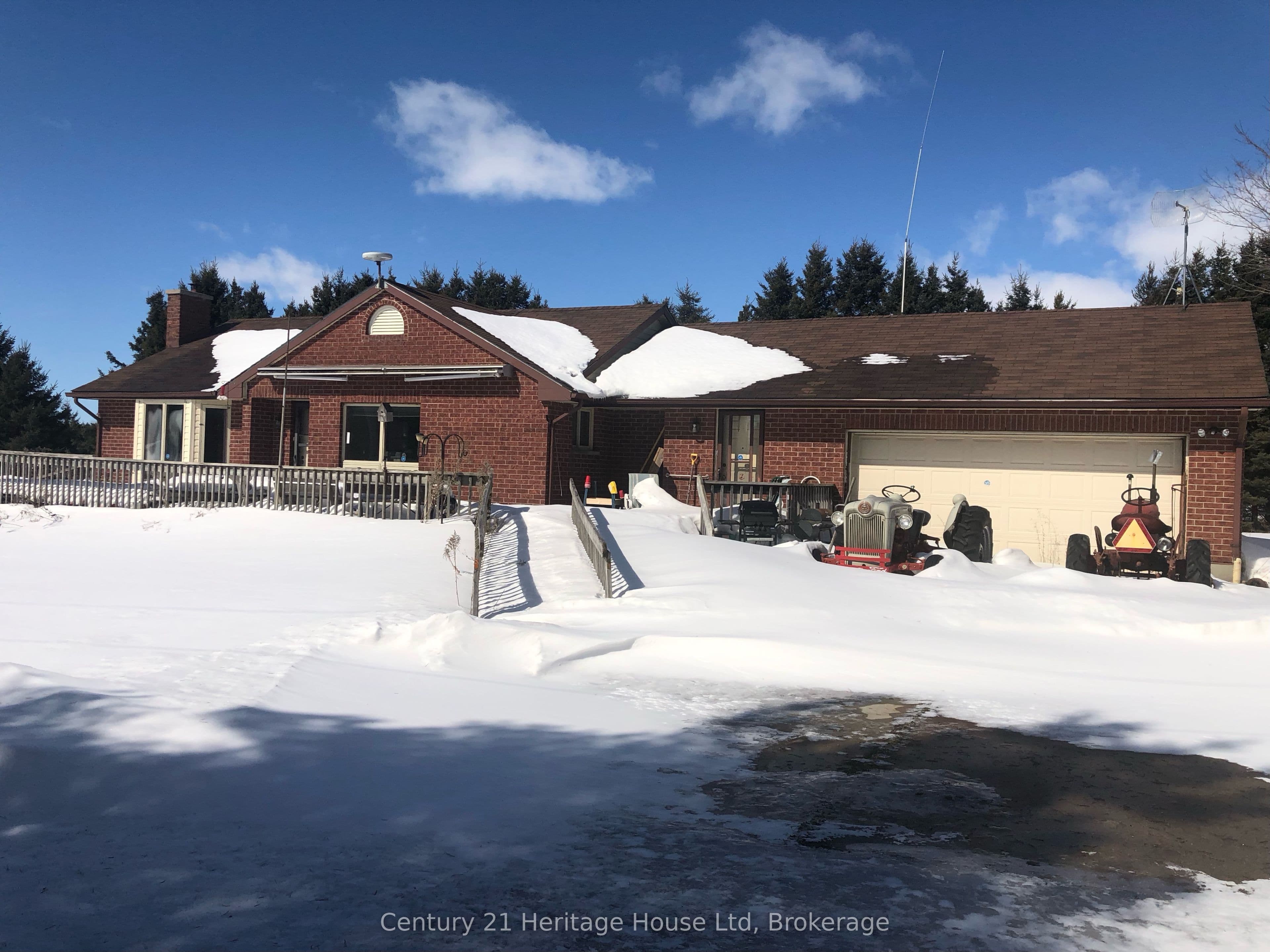 7174 Highway 6, Mapleton, ON N0G 1A0