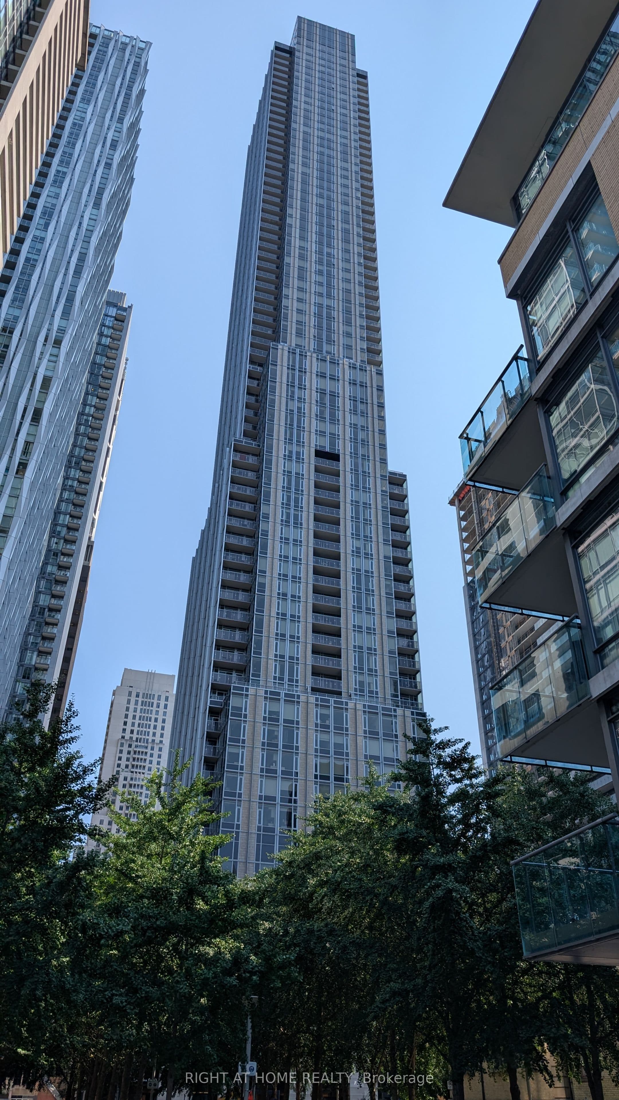 11 Yorkville Avenue 1108, Toronto, ON M4W 0B7