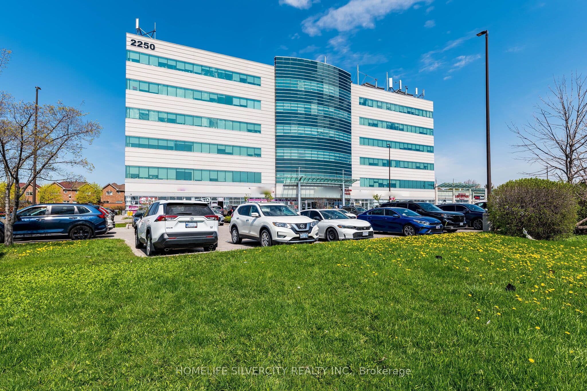 2250 Bovaird Drive E 302, Brampton, ON L6R 0W3