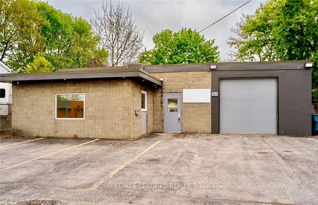 965 Old Glass Road, Chatham-Kent, ON N8A 3T1