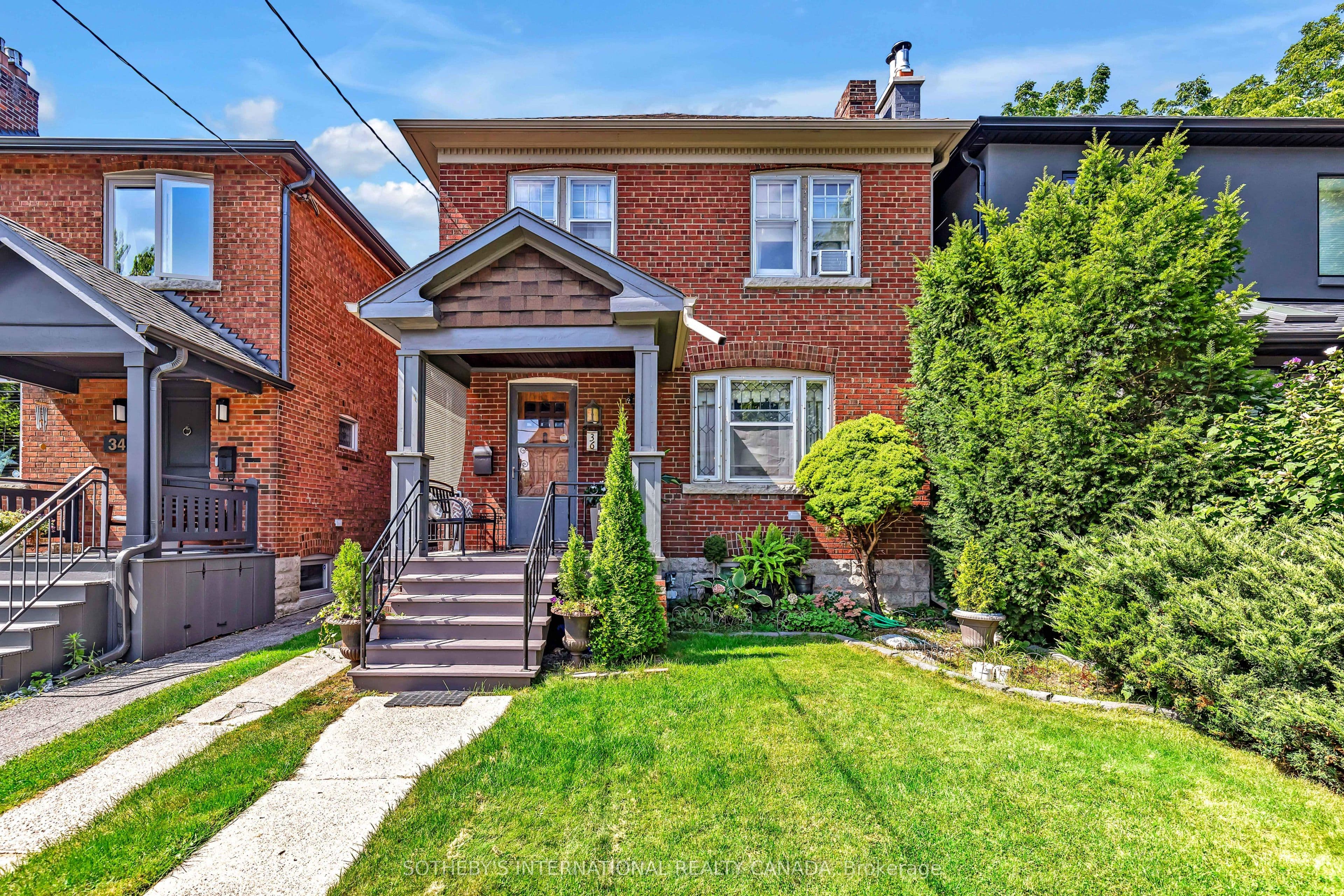 36 Hadley Road, Toronto, ON M4S 2N9