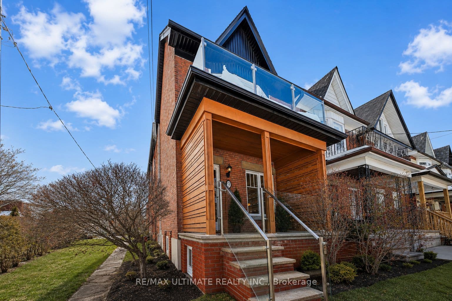 9 Southview Avenue Basement, Toronto, ON M6H 1T3