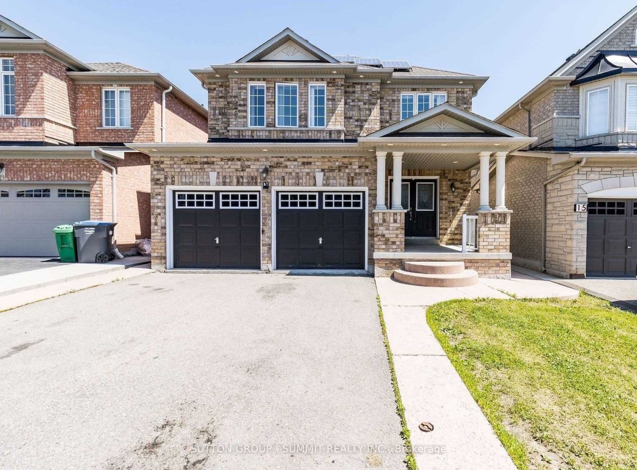 17 River Heights Drive, Brampton, ON L6P 2M9