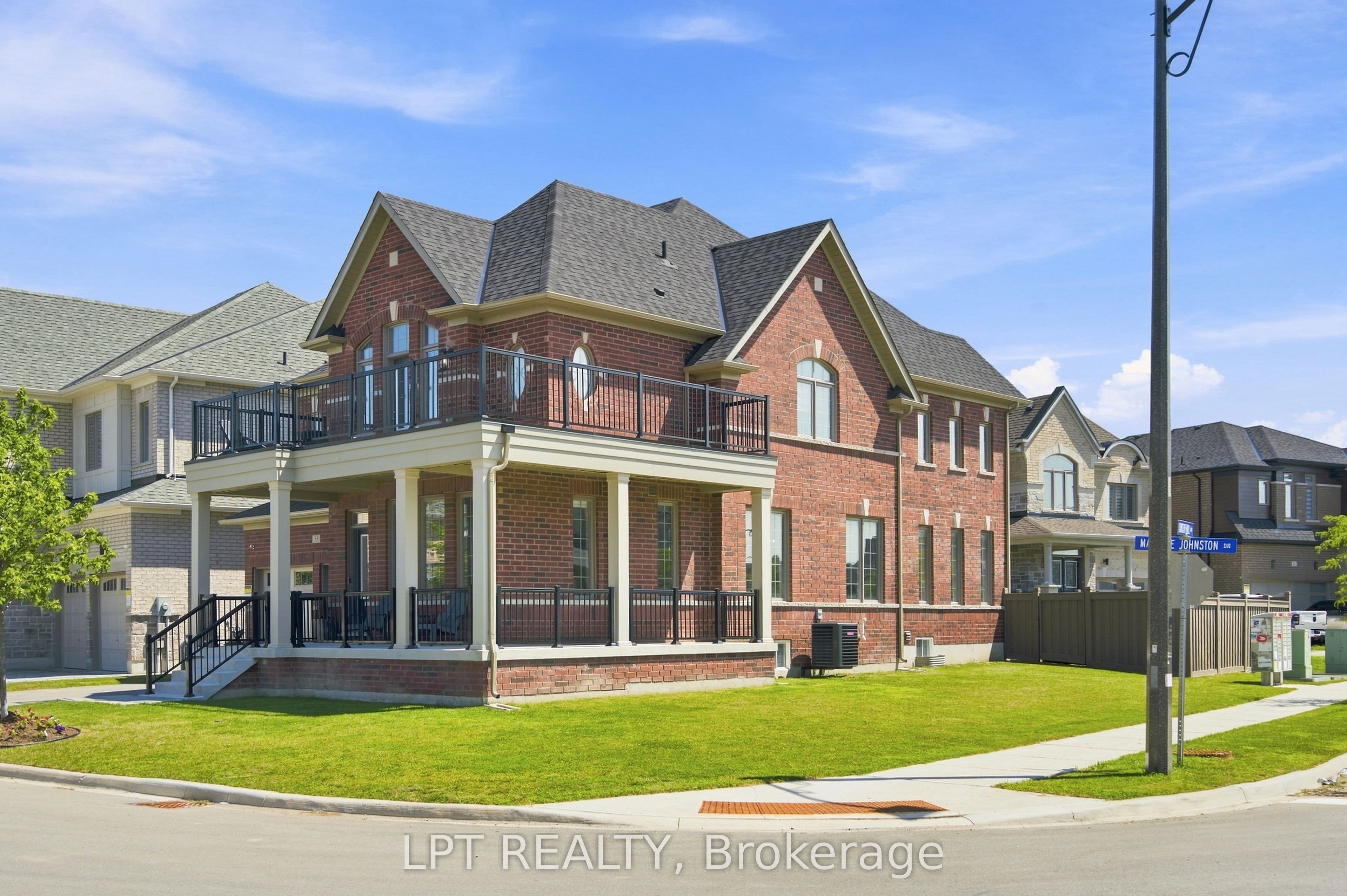55 Marlene Johnston Drive, East Gwillimbury, ON L9N 0W8