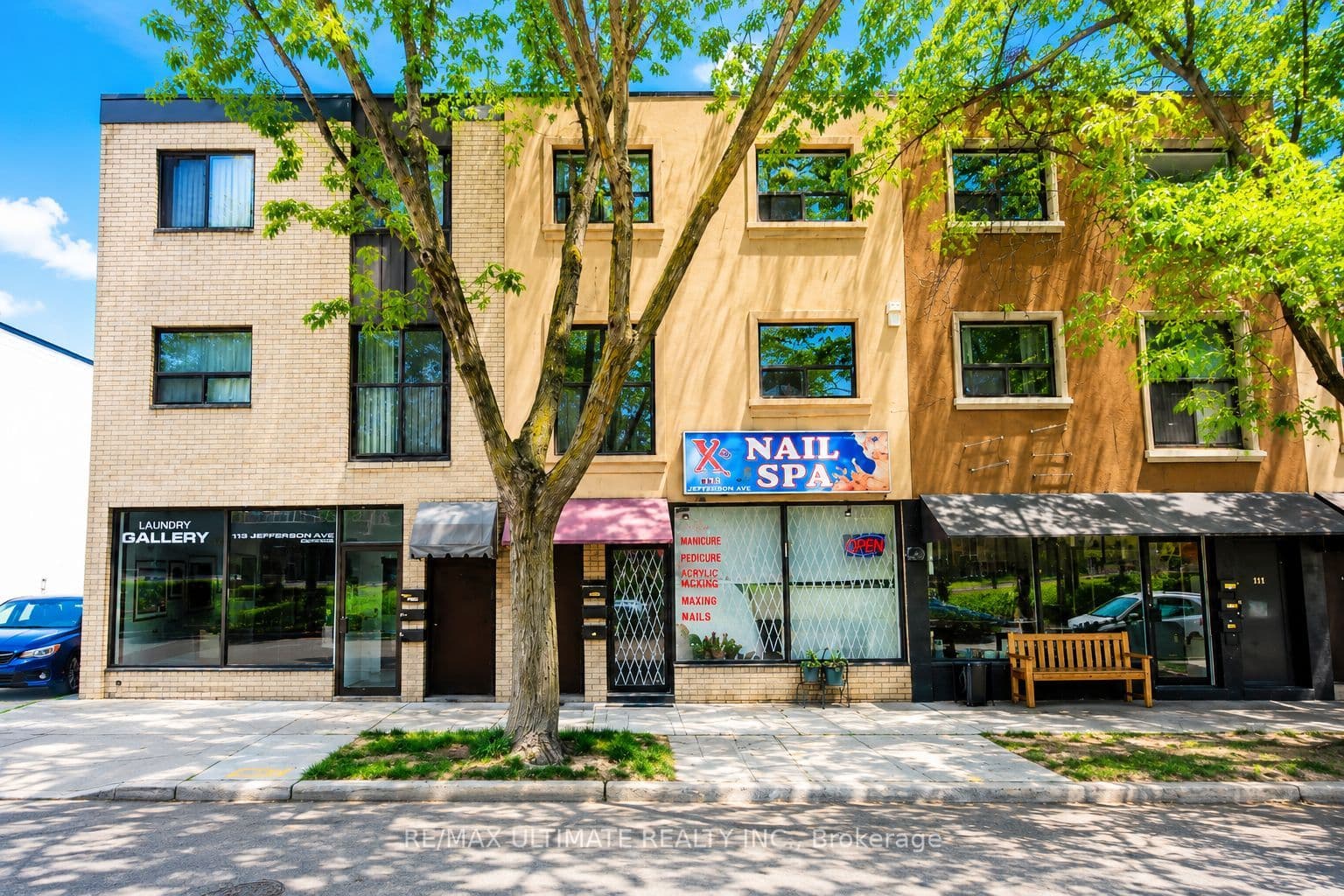 111 Jefferson Avenue Main, Toronto, ON M6K 3E4