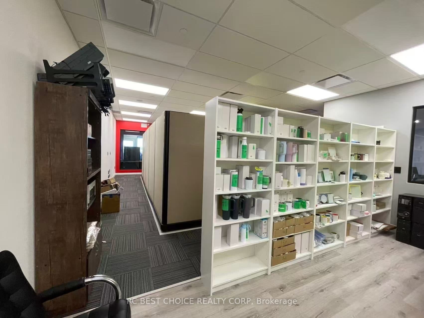 9390 Woodbine Avenue 320, Markham, ON L6C 0M5