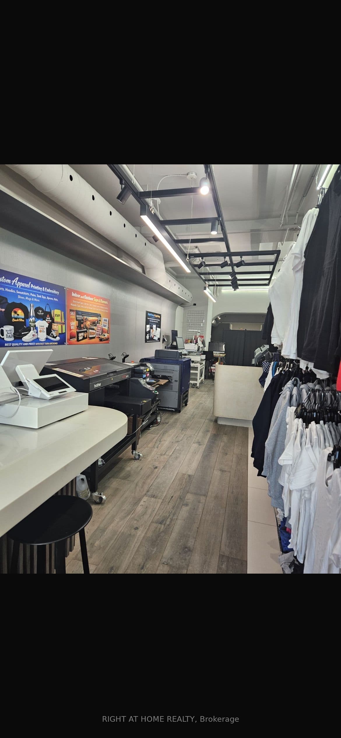 495 Queens Street W, Toronto, ON M5V 2B4