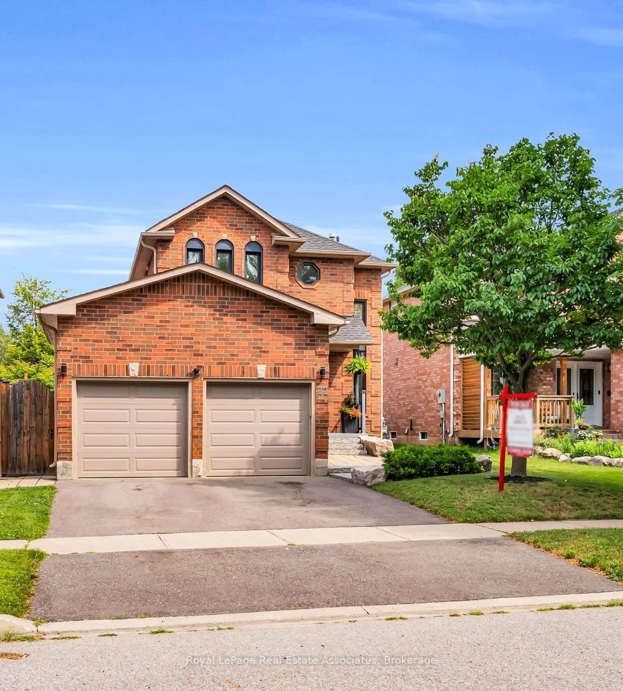 22 Mccullough Crescent, Halton Hills, ON L7G 5N5