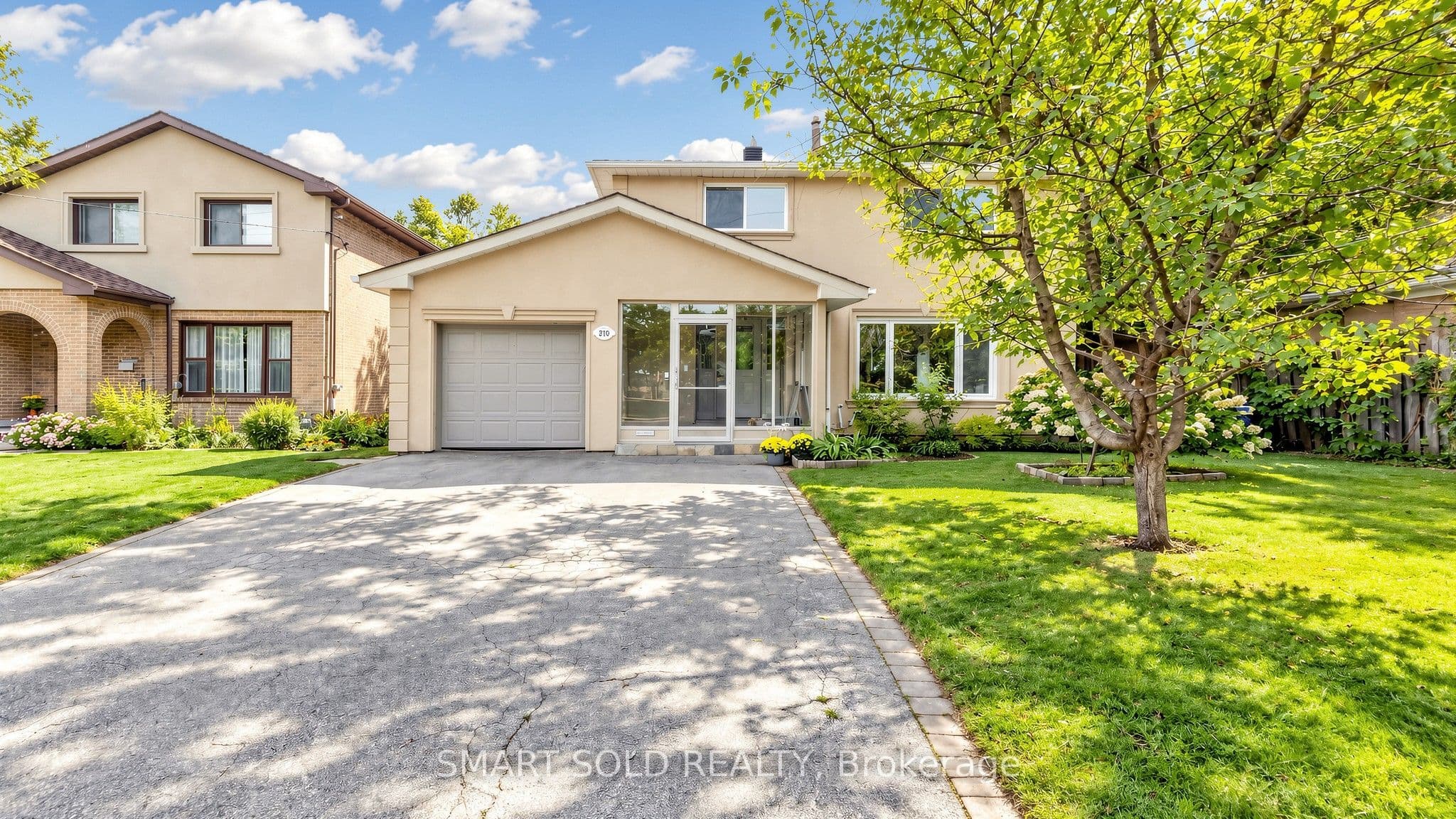 210 Shaughnessy Boulevard, Toronto, ON M2J 1K4