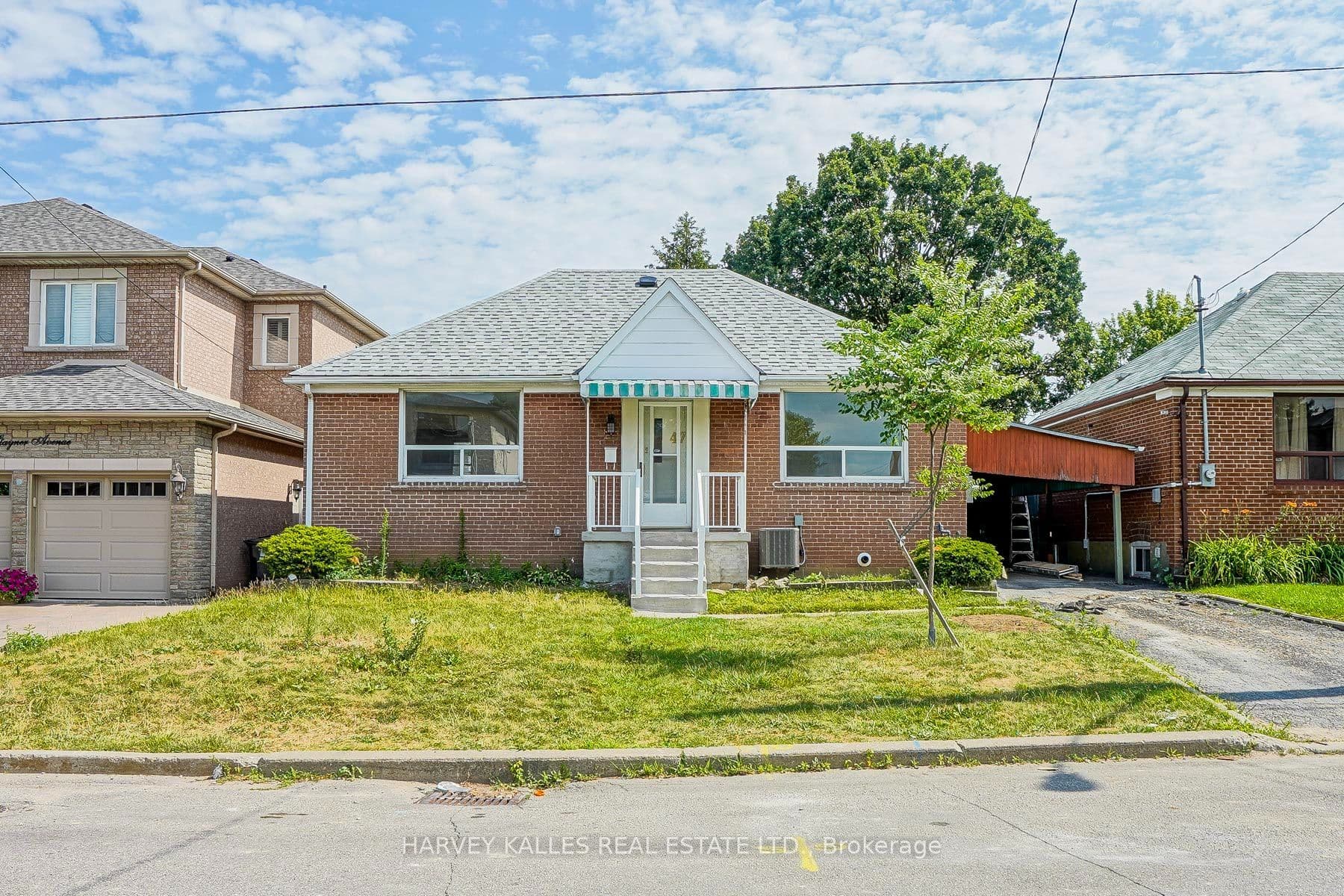 47 Stayner Avenue, Toronto, ON M6B 1N5