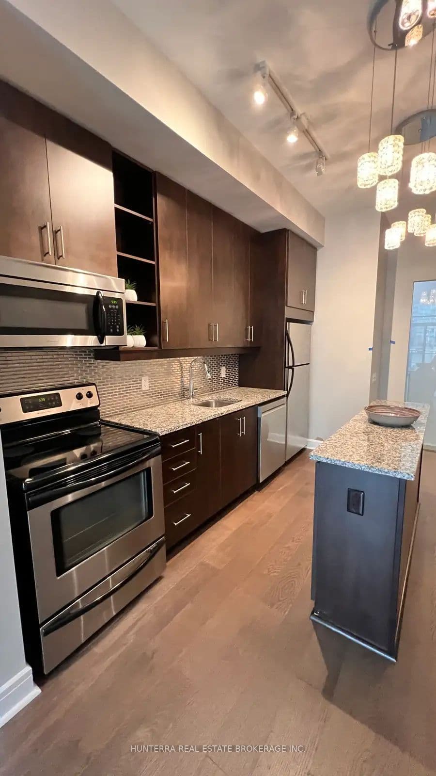 112 George Street S825, Toronto, ON M5A 2M5
