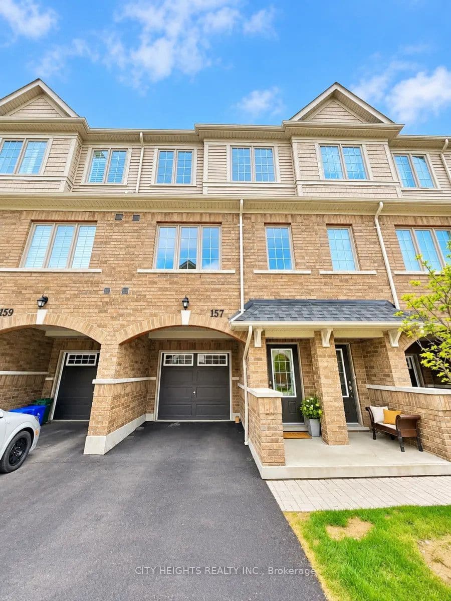 157 Danzatore Path 62, Oshawa, ON L1L 0P9