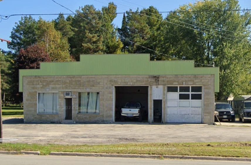 16 Spencer Street, South Bruce Peninsula, ON N0H 1P0