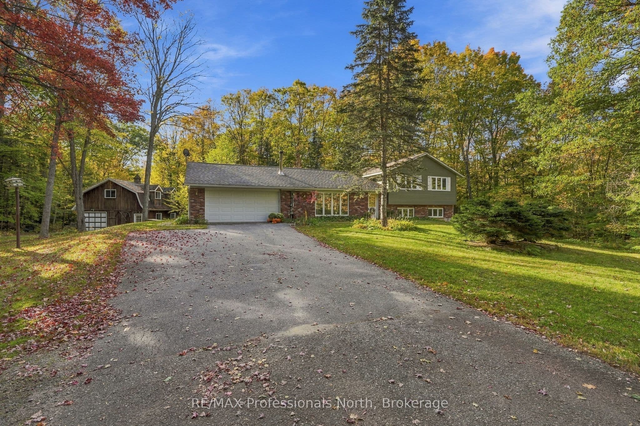 1164 Nicholls Road, Bracebridge, ON P1L 0K7