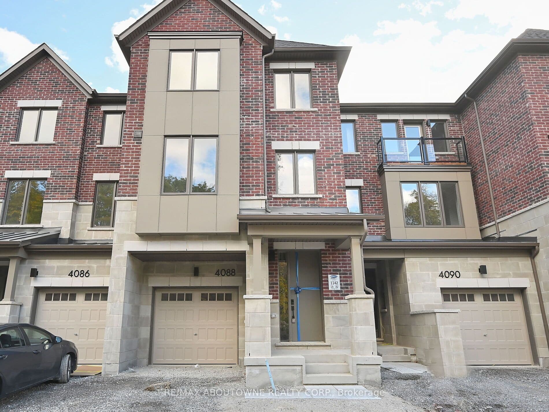 4088 Kadic Terrace, Mississauga, ON L5M 2S8