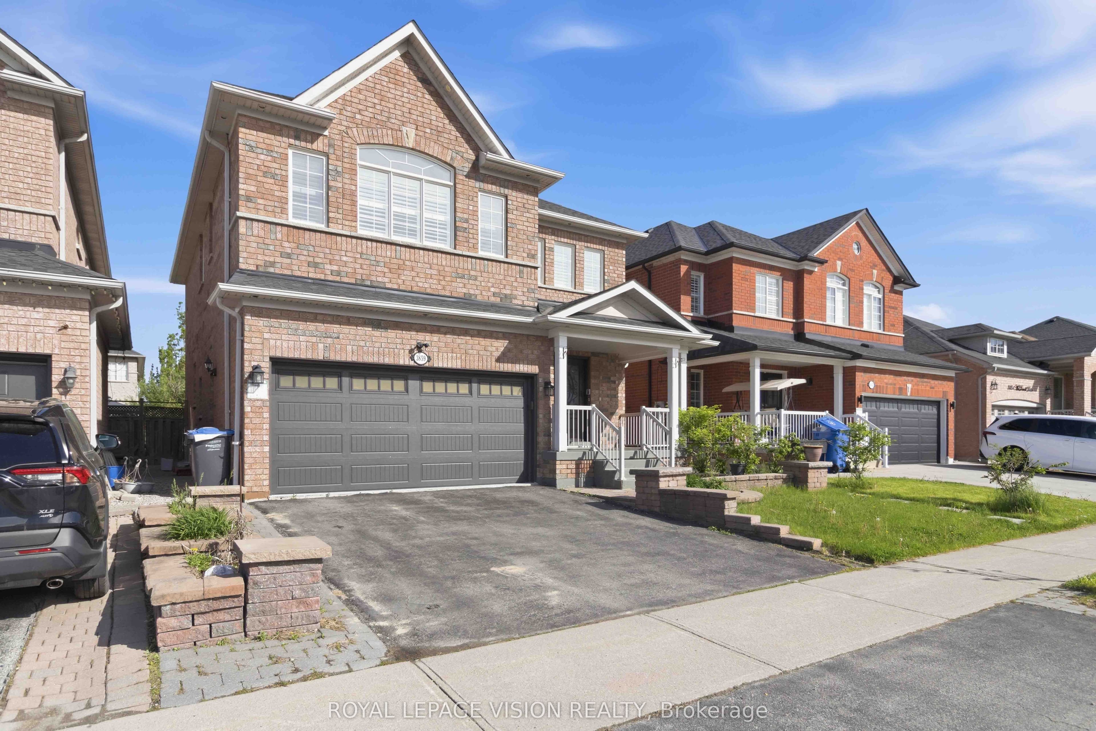 3859 Mcdowell Drive, Mississauga, ON L5M 6P1