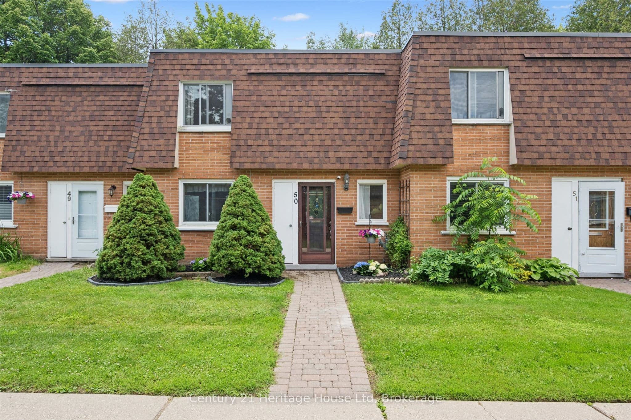 120 Country Club Drive 50, Guelph, ON N1E 3K7