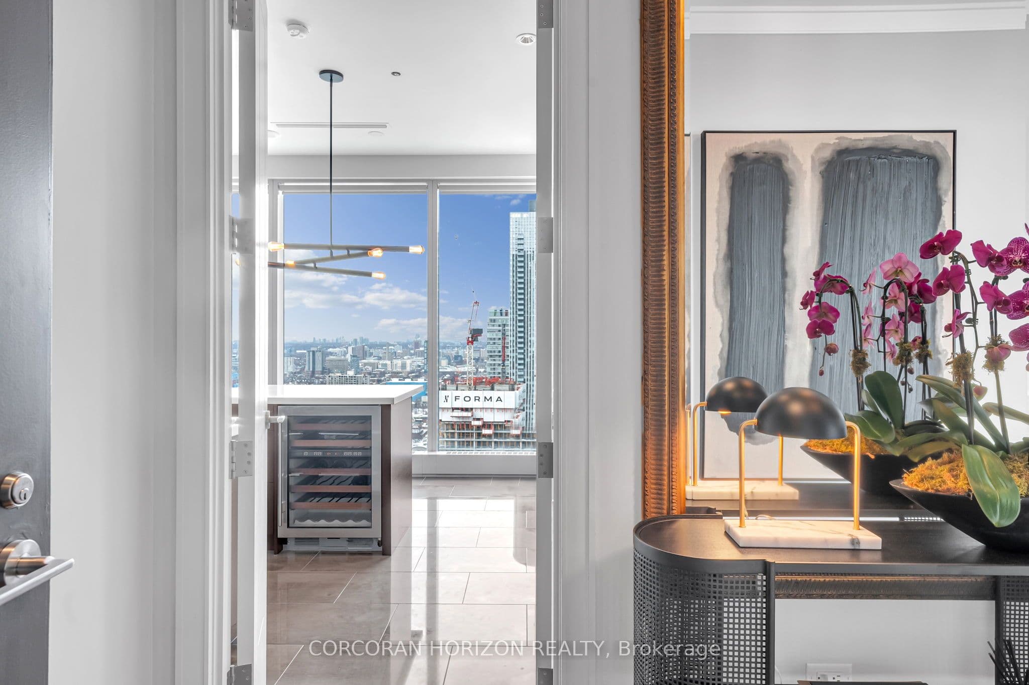 183 Wellington Street W 3303, Toronto, ON M5V 0A1