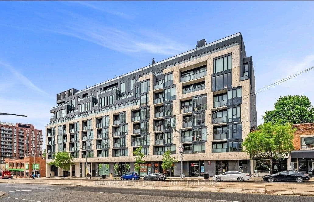 840 St Clair Avenue W 205, Toronto, ON M6C 0A4