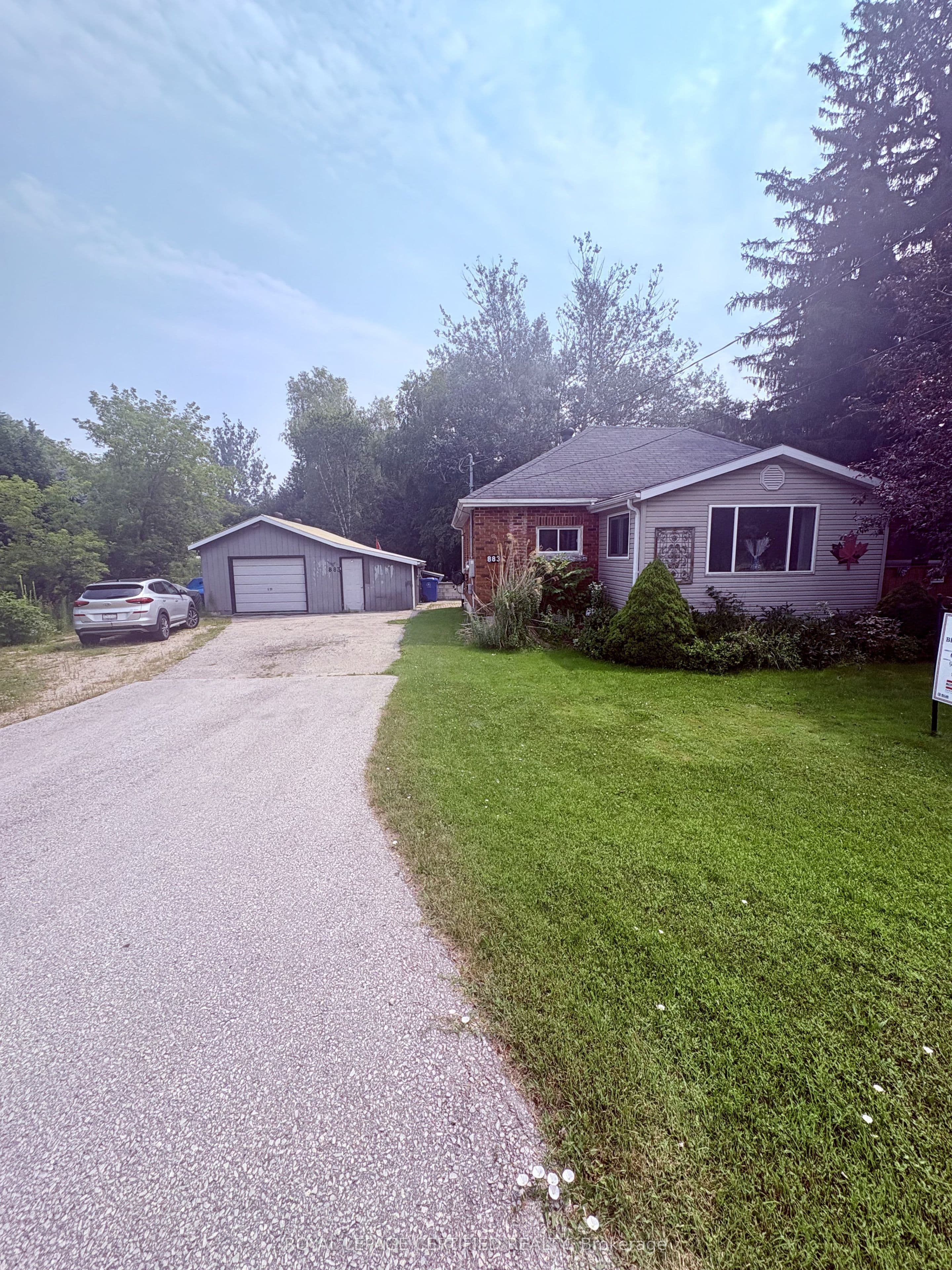 883 7th Avenue, Hanover, ON N4N 2K3