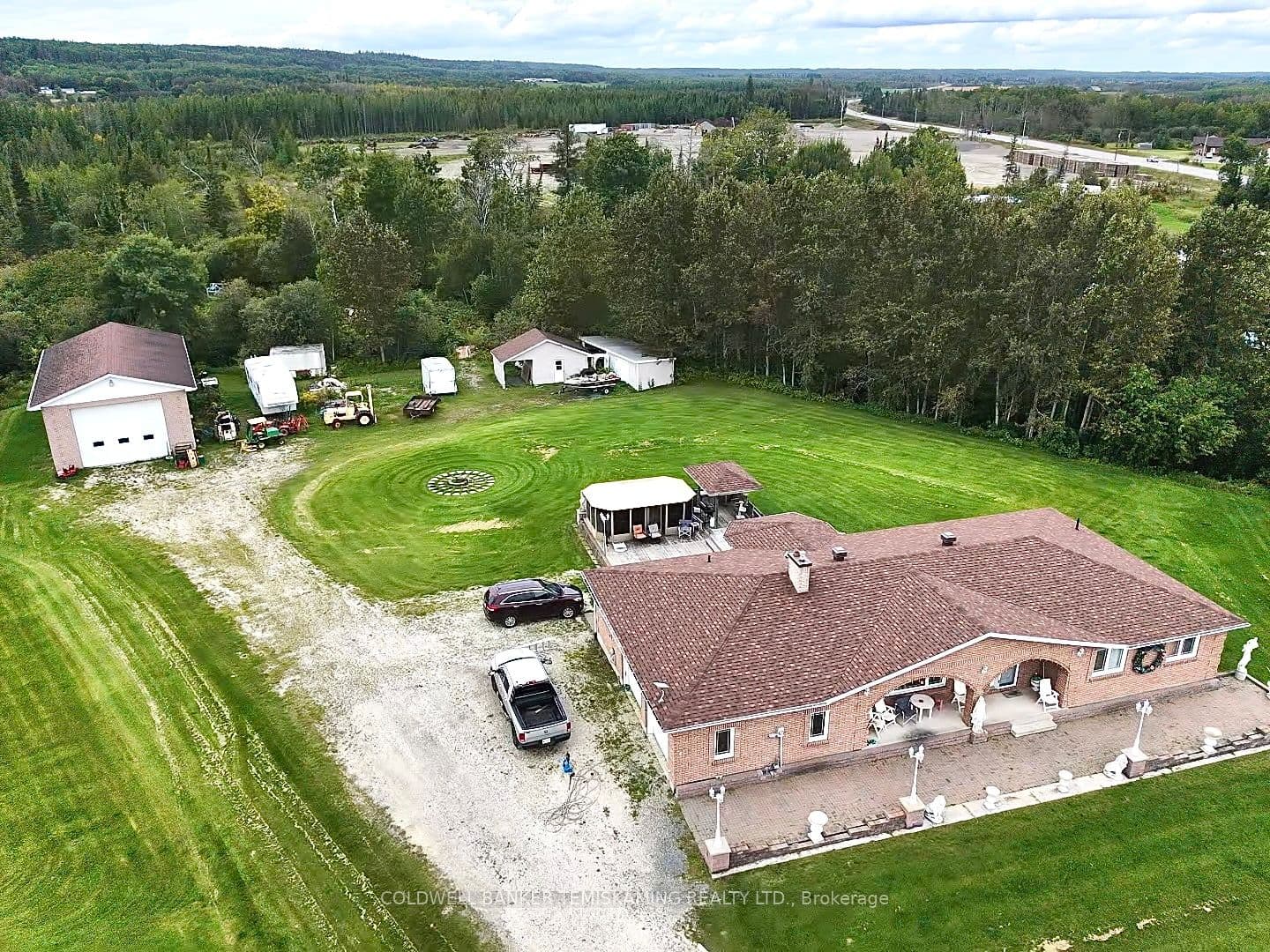 8 Michael Street, Englehart, ON P0J 1H0