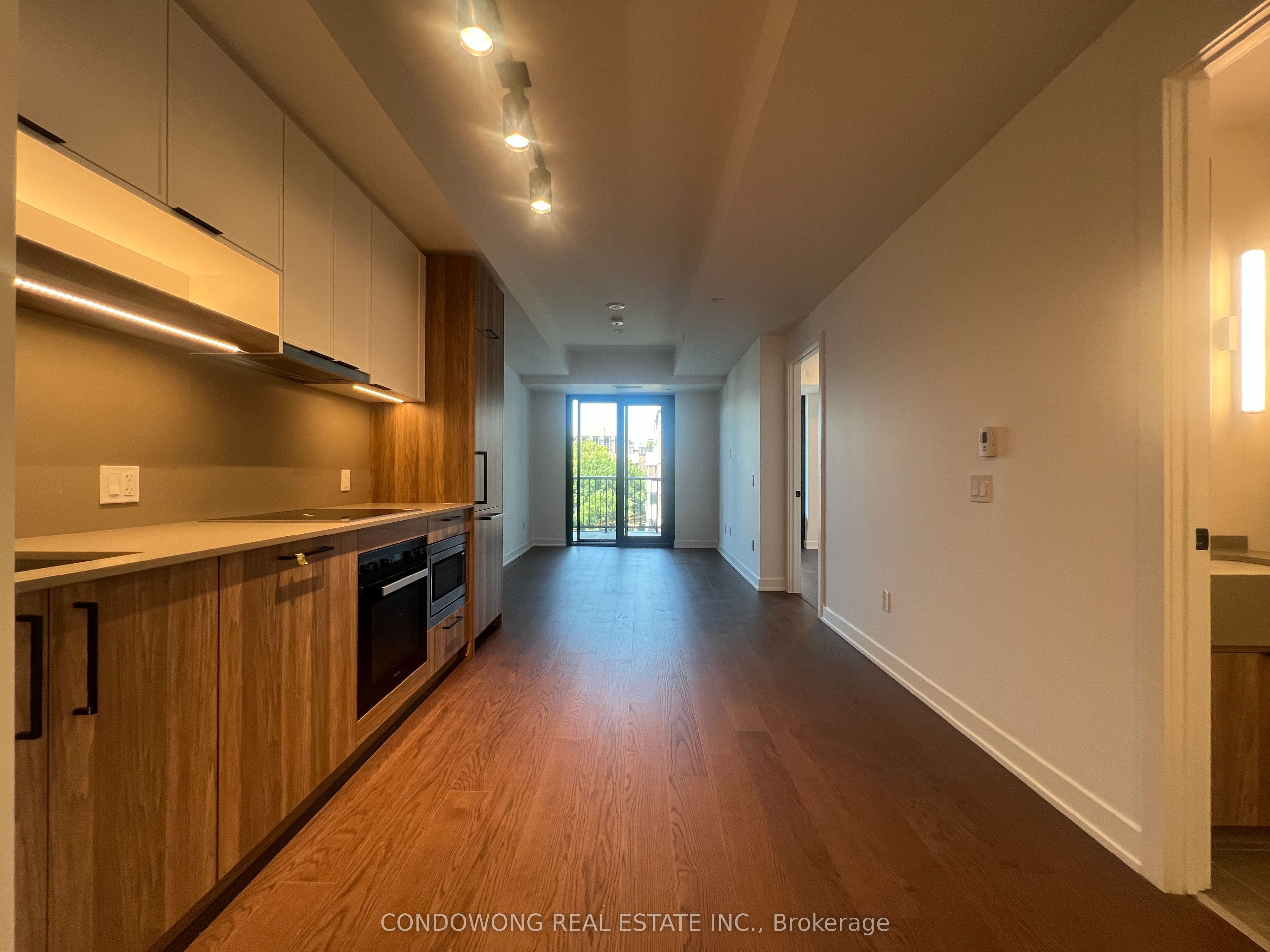 91 Montclair Avenue 2009, Toronto, ON M5P 0B1