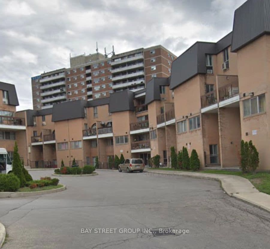 100 Mornelle Court 1008, Toronto, ON M1E 4X2