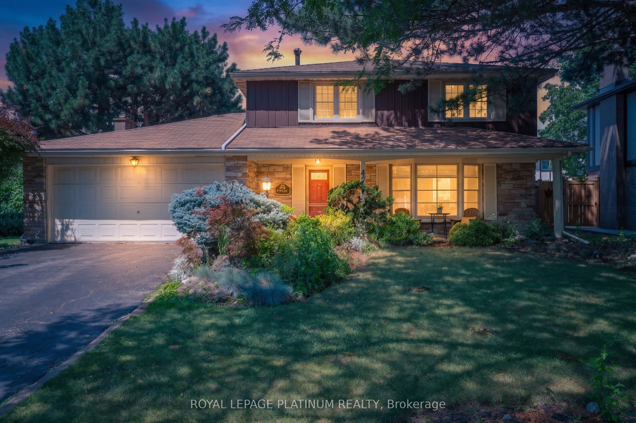 47 PARKVIEW Place, Brampton, ON L6W 2G2