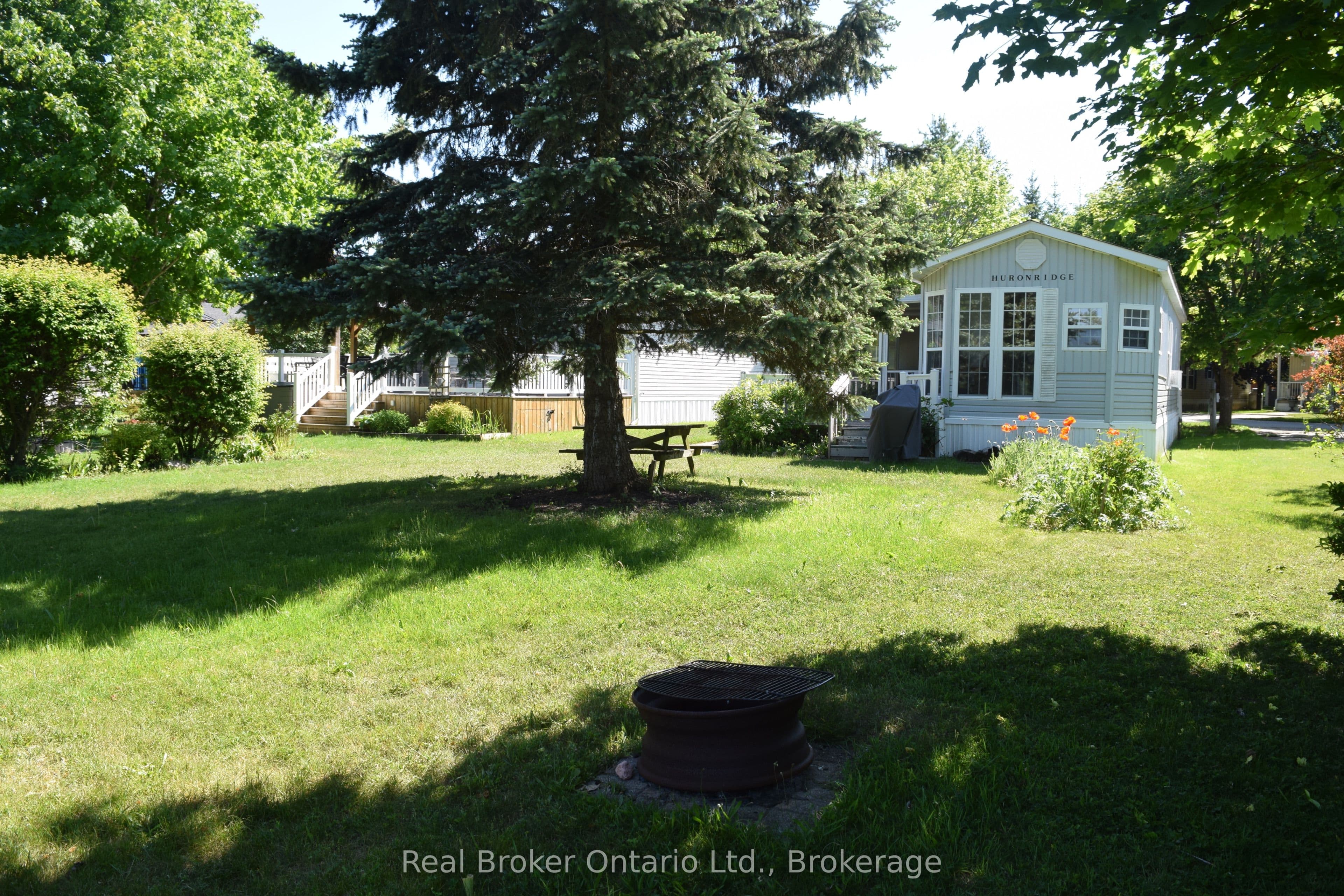 13 Southline Avenue M39, Huron-Kinloss, ON N2Z 2X5