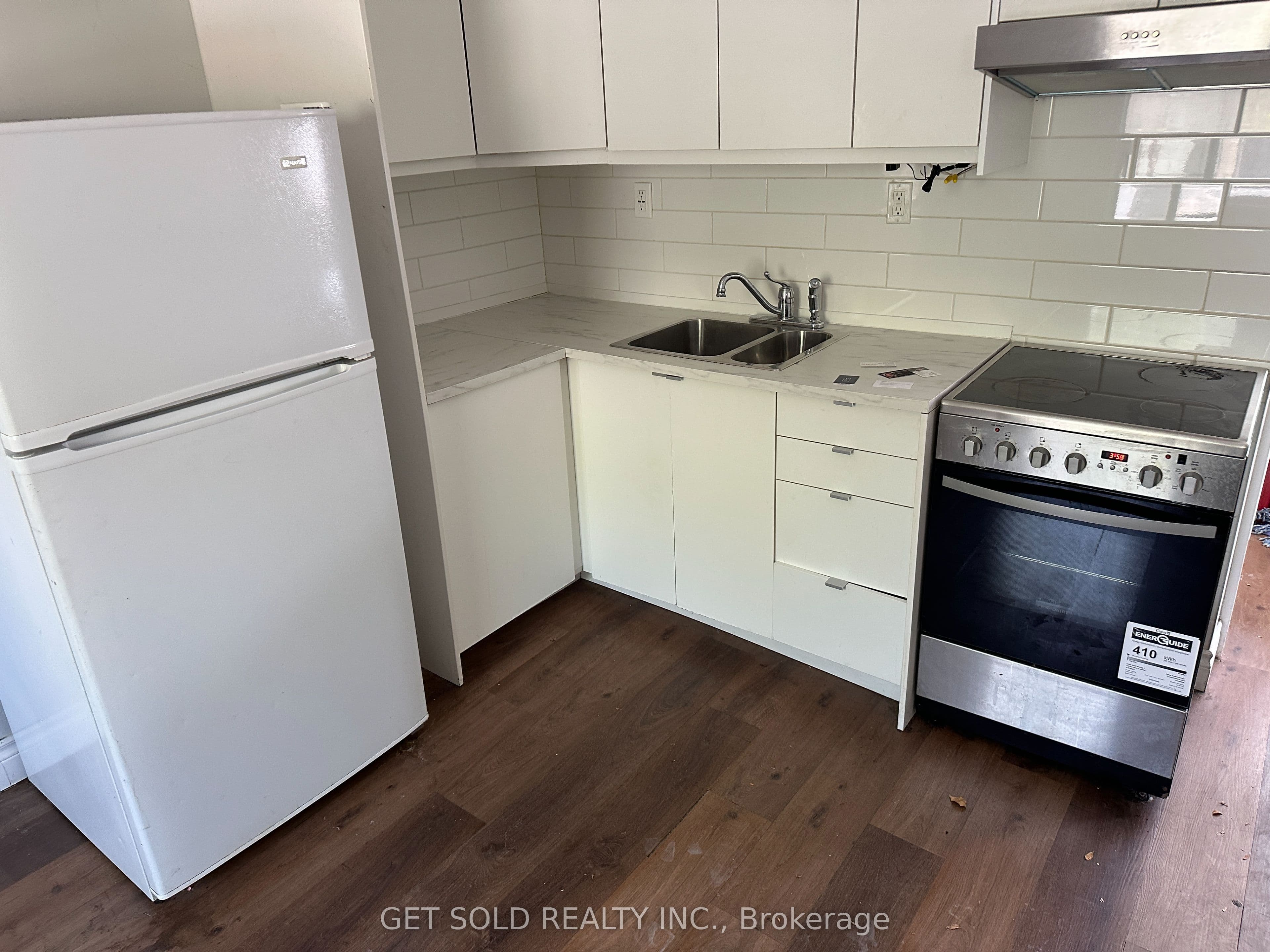 1089-1091 Dovercourt Road, Toronto, ON M6H 2X7