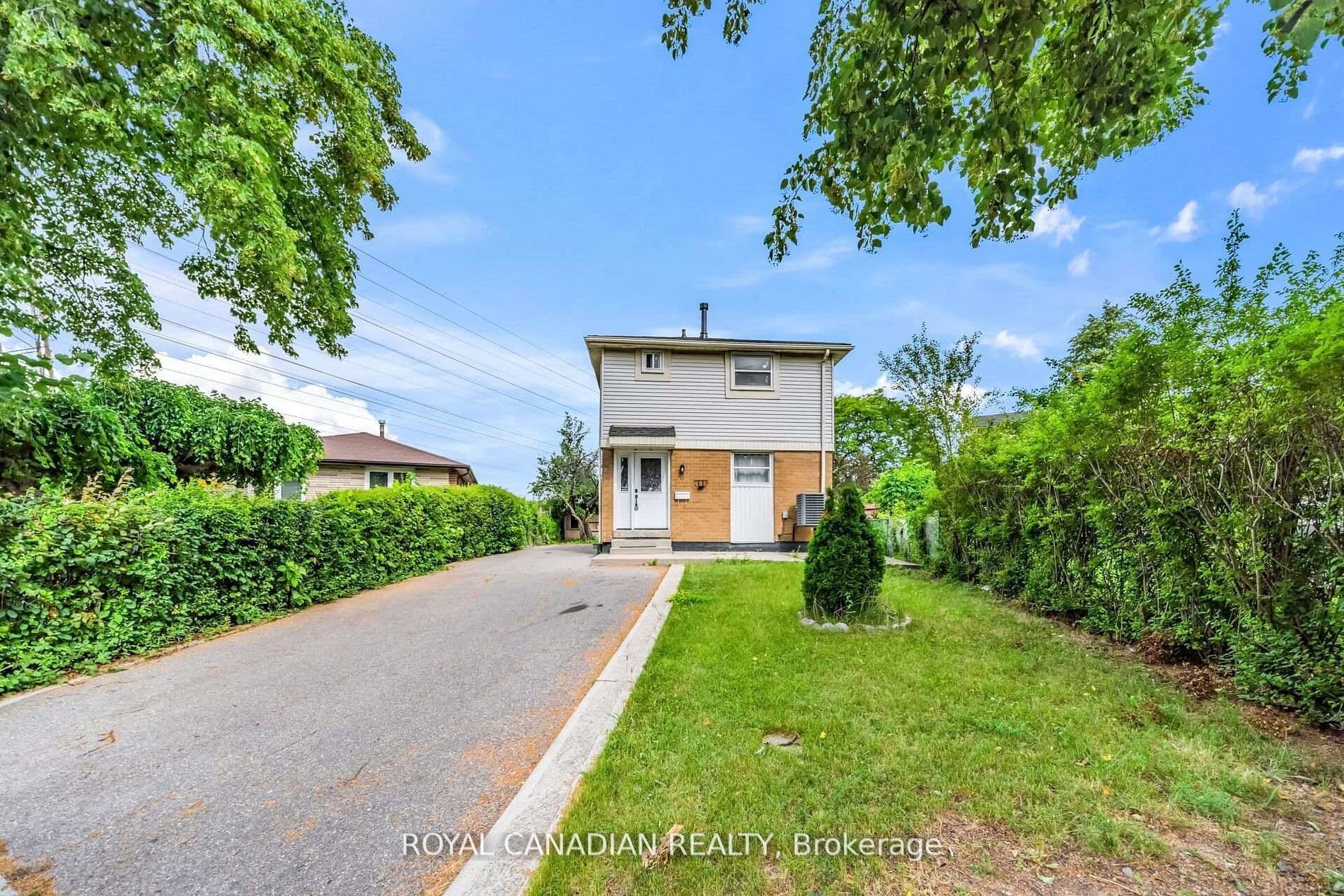 6 Damascus Drive, Toronto, ON M9V 4G1