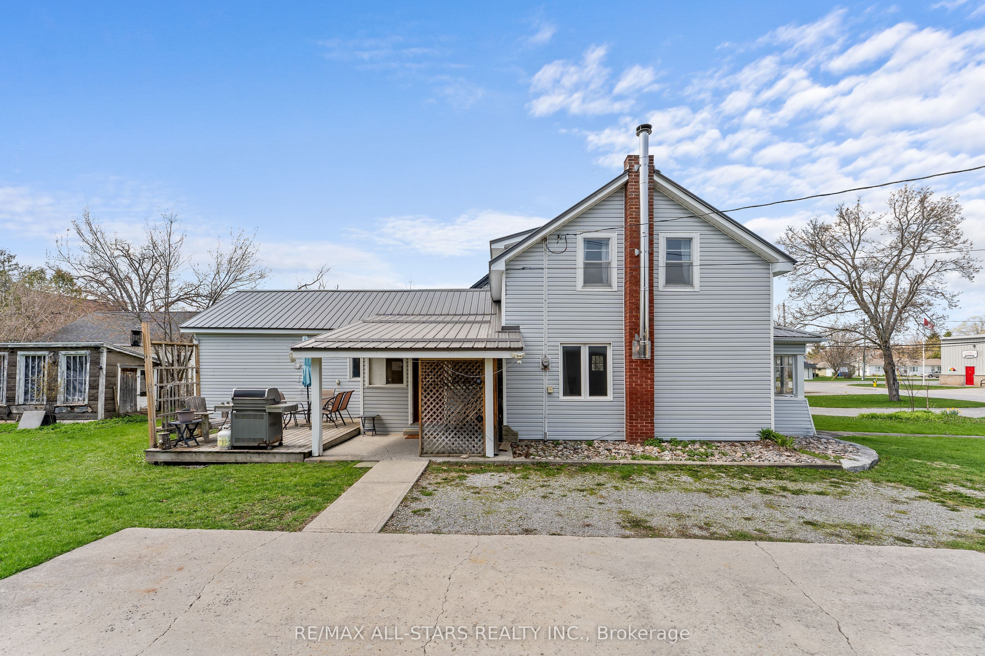 39 Francis Street W, Kawartha Lakes, ON K0M 1N0