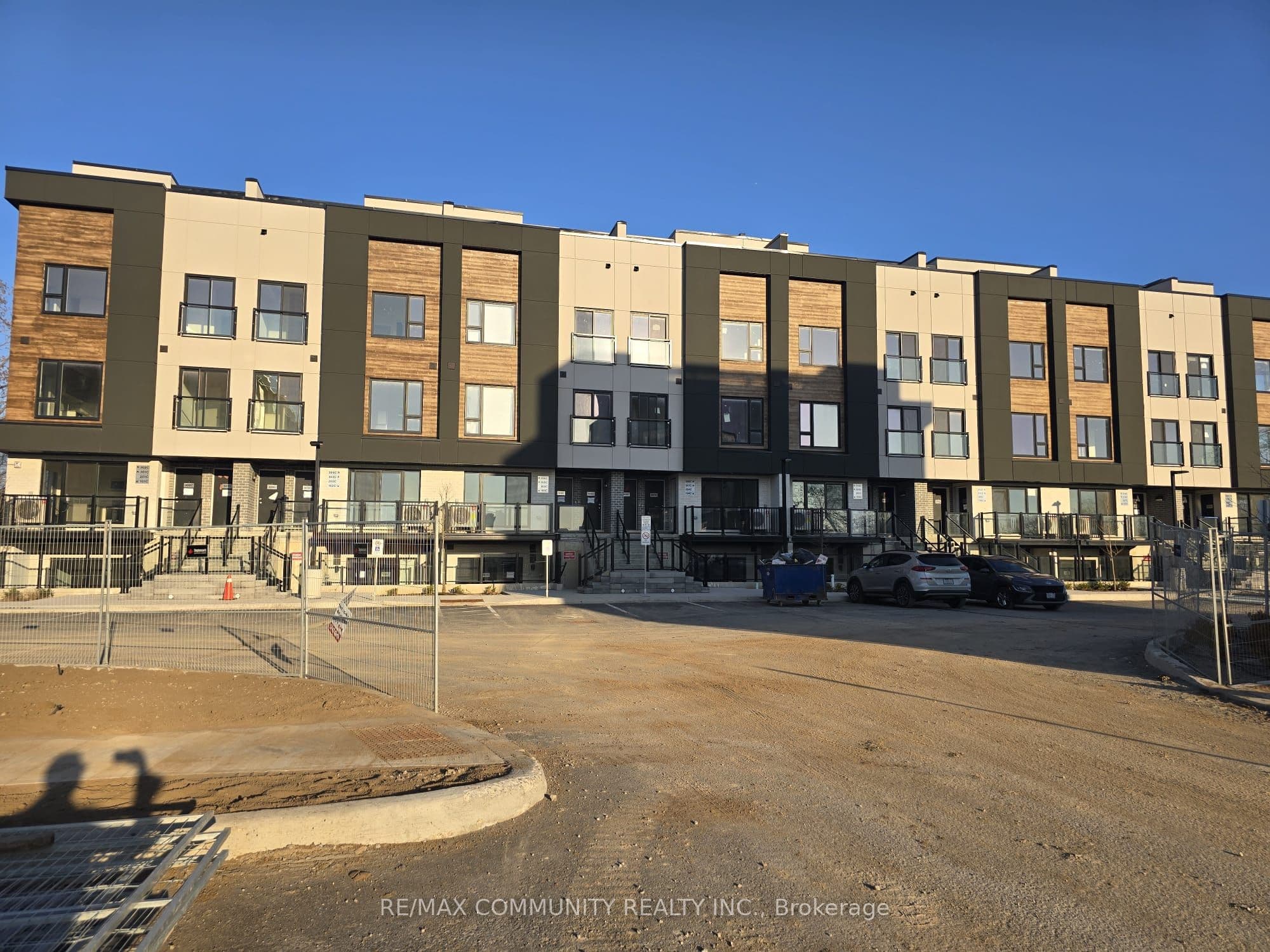 16 Melbourne Avenue 309B, St. Catharines, ON L2P 3J8