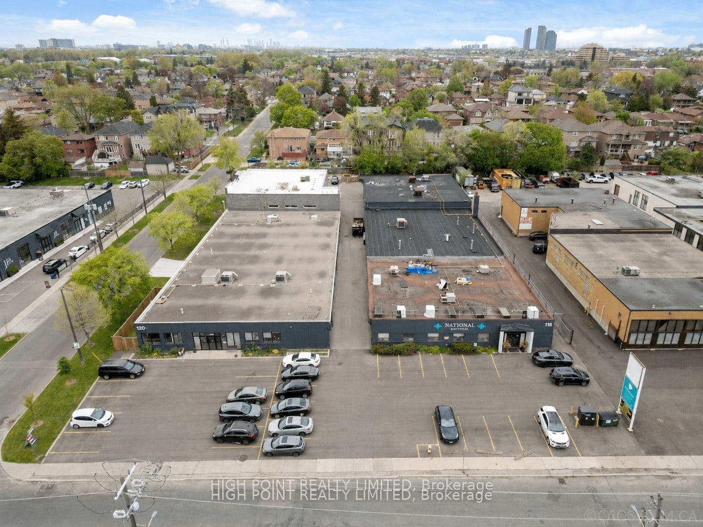 116-120 tycos Drive, Toronto, ON M6B 1V9