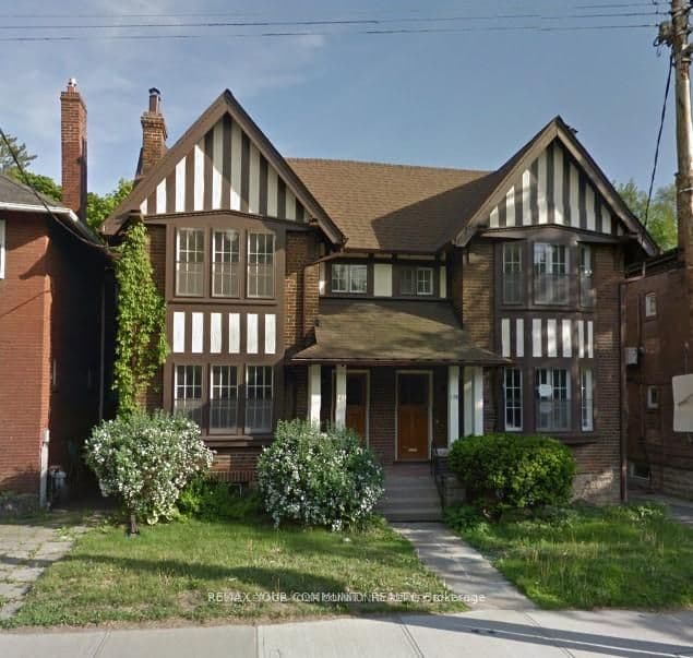 179 St Clair Avenue E, Toronto, ON M4T 1N9