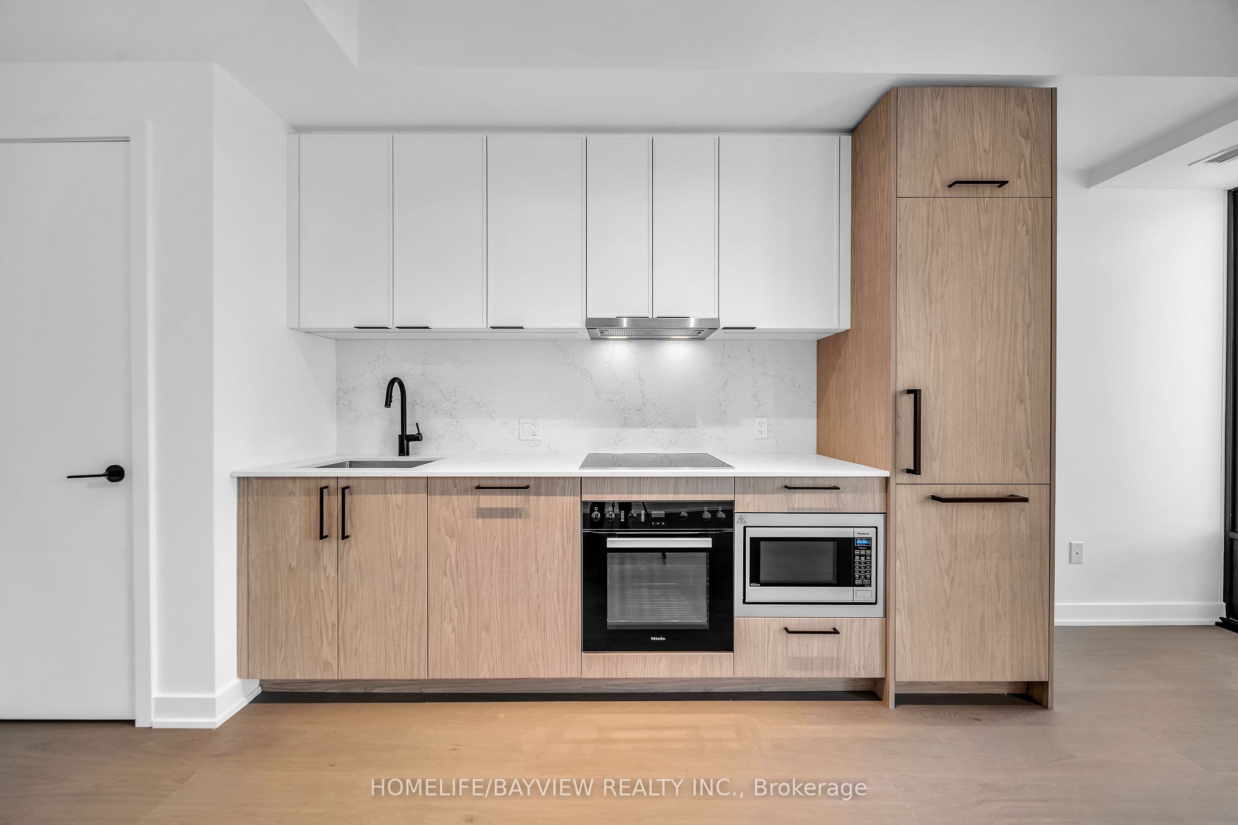 91 montclair Avenue 711, Toronto, ON M5P 0B1