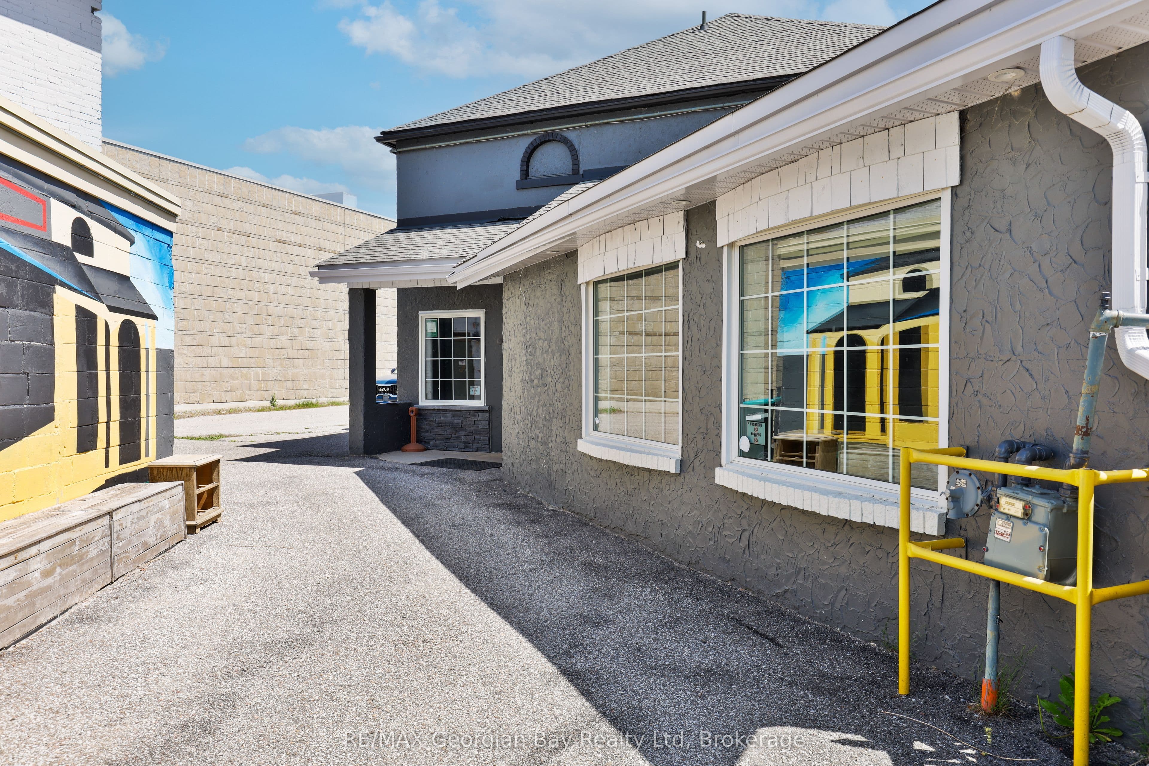 337 KING Street, Midland, ON L4R 3M7