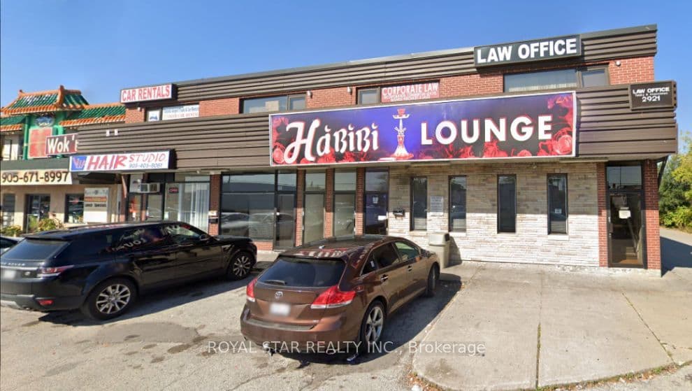 2917 2919 2921 Derry Road E, Mississauga, ON L4T 1A6