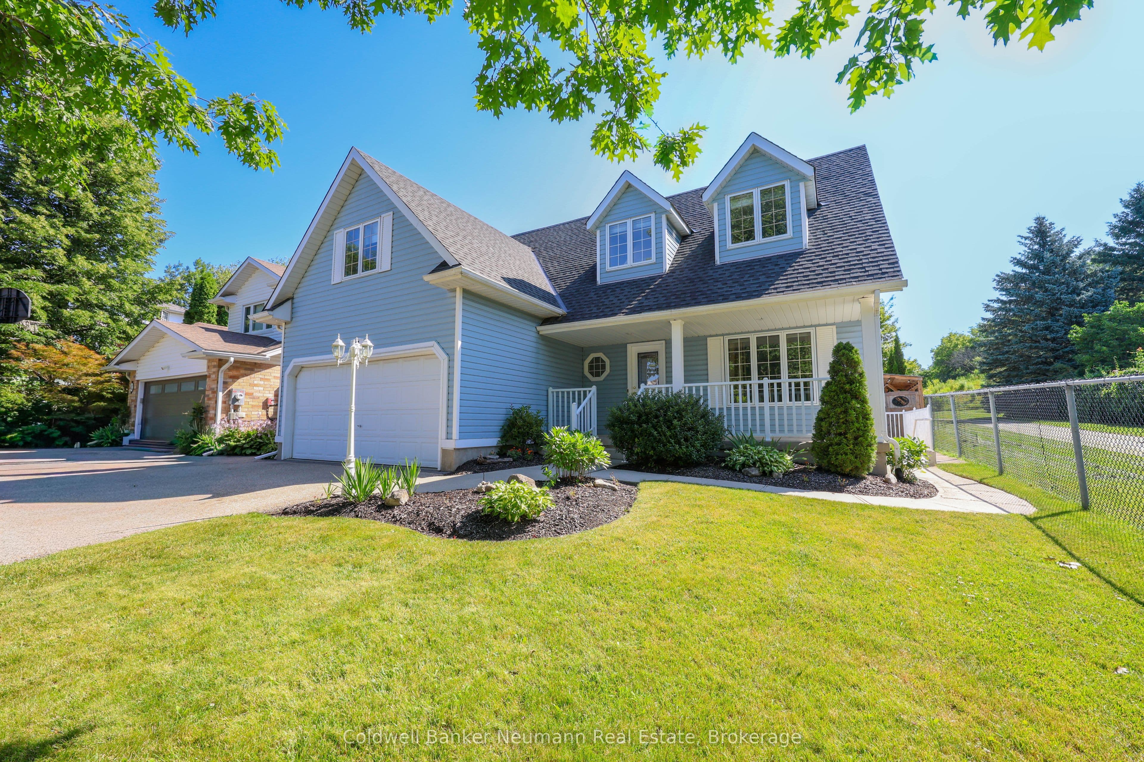 44 Tanager Drive Upper, Guelph, ON N1C 1B6