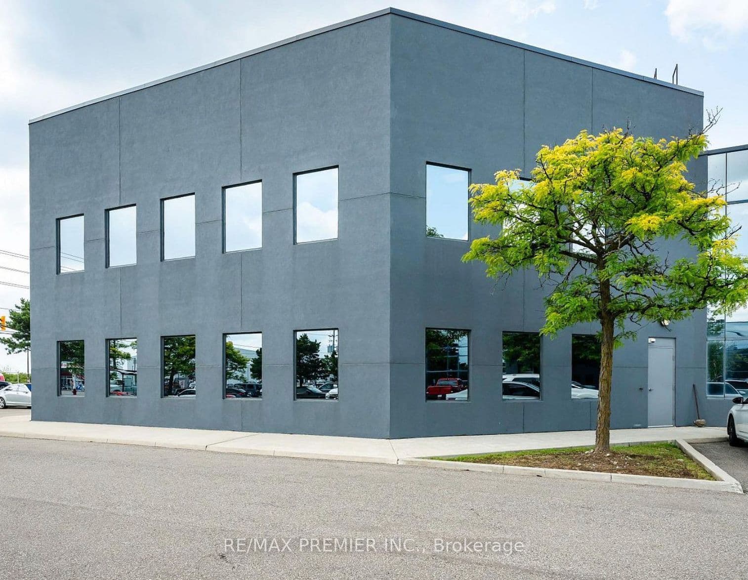 2355 Derry Road E 25, Mississauga, ON L5S 1V6