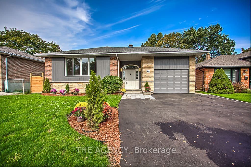14 Wareside Road, Toronto, ON M9C 3B2
